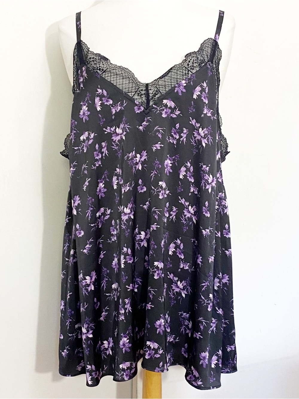 Torrid Black Silky Chemise with Purple Floral Print and Lace Trim Adj Straps 3X